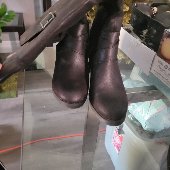 Mossimo ladies black boots size 7 - Picture 2 of 4